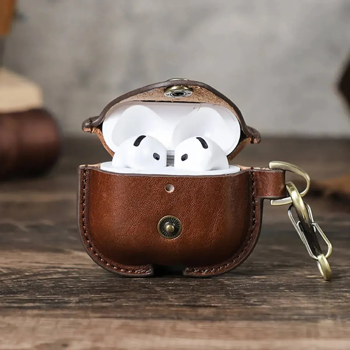 BENUTZERDEFINIERTES COVER FÜR AIRPODS (4. GENERATION)